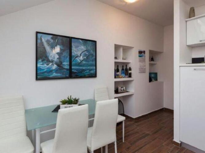 דוברובניק Aquarium Duplex - Duplex Two-Bedroom Apartment With Terrace מראה חיצוני תמונה